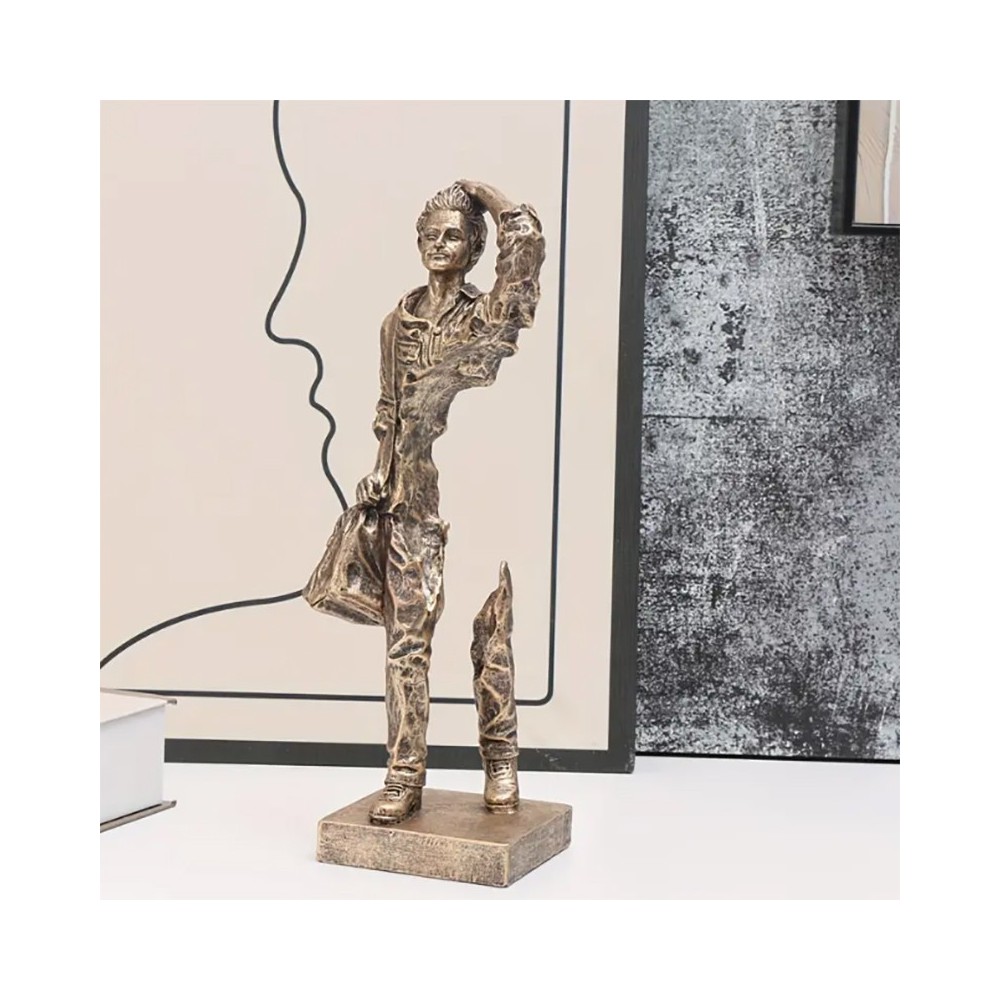 Voyageur en résine bronze