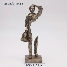 Voyageur en résine bronze