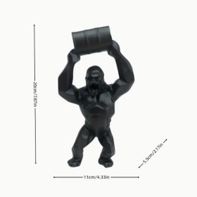 Orang Outan avec seau noir
